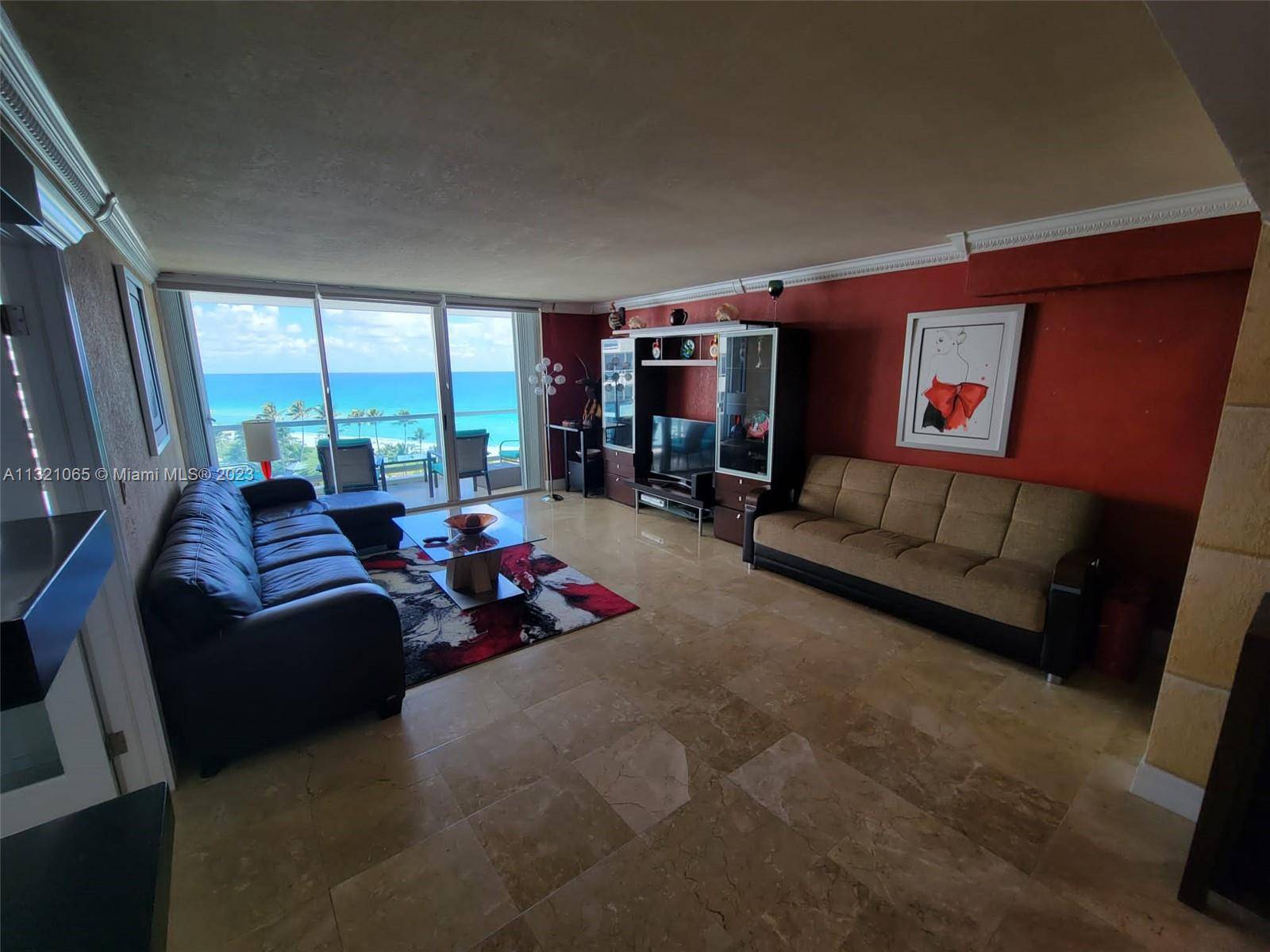 Miami Beach, FL 33140,5151 Collins Ave #1036
