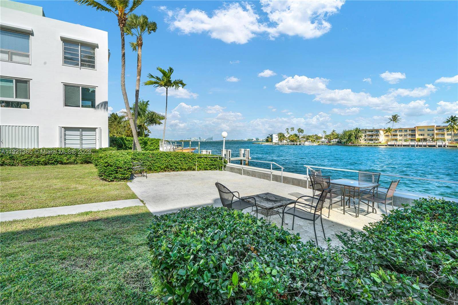 North Bay Village, FL 33141,7939 West Dr #304