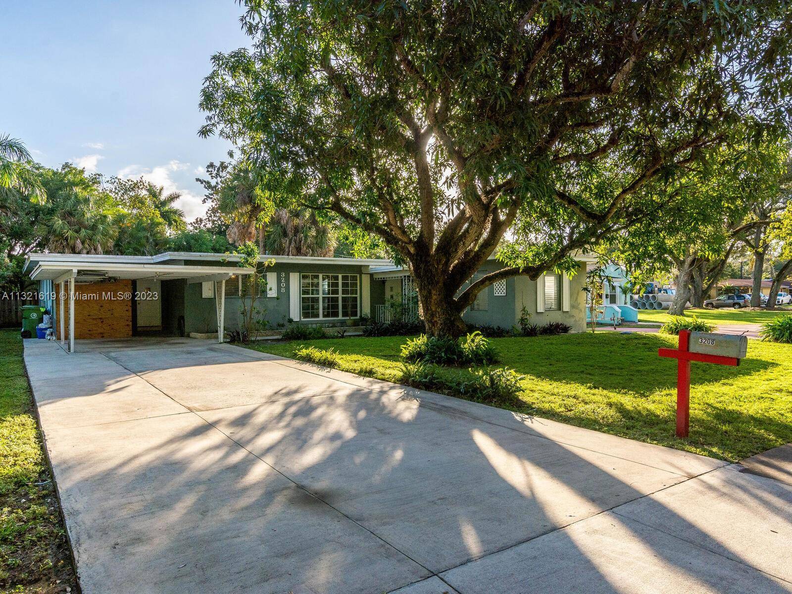 Fort Lauderdale, FL 33315,3208 SW 15th Ave