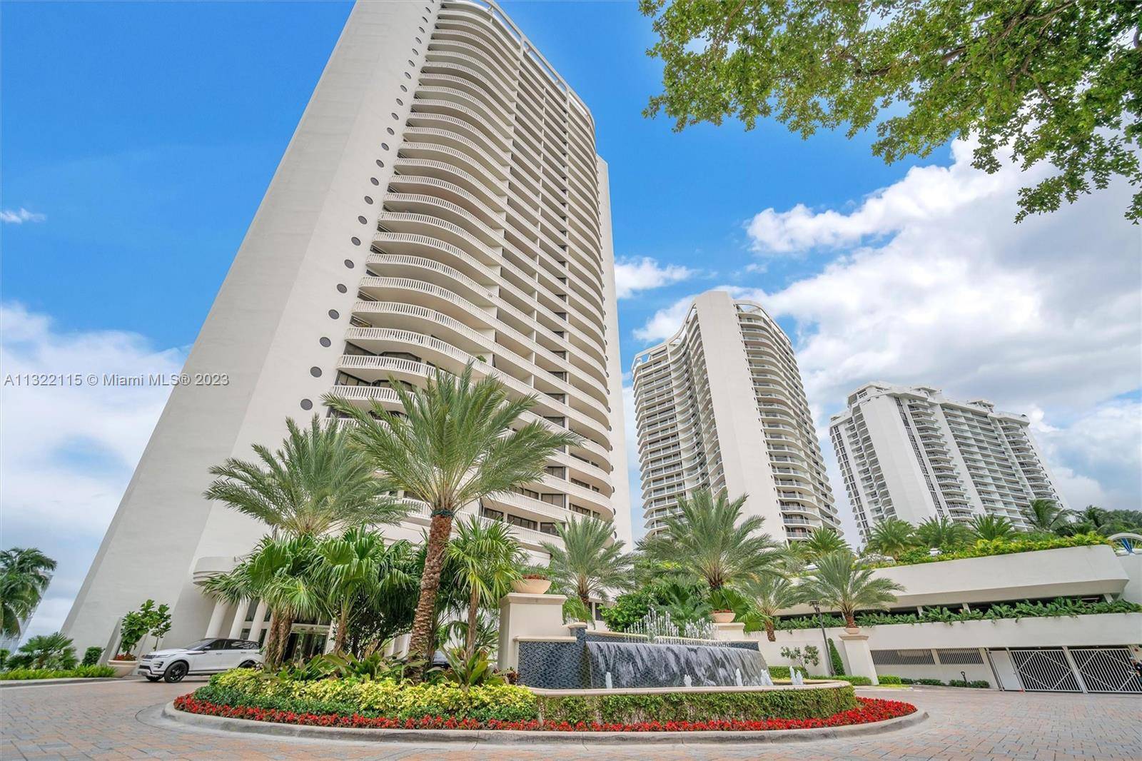 Aventura, FL 33160,3000 Island Blvd #402