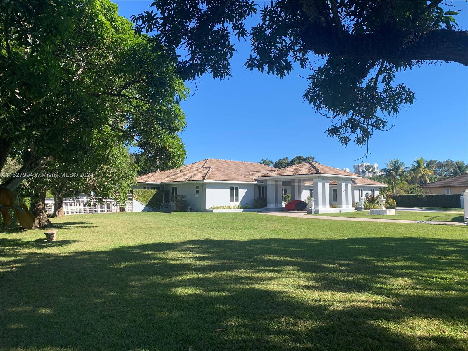Miami, FL 33143,7625 SW 75th Ave