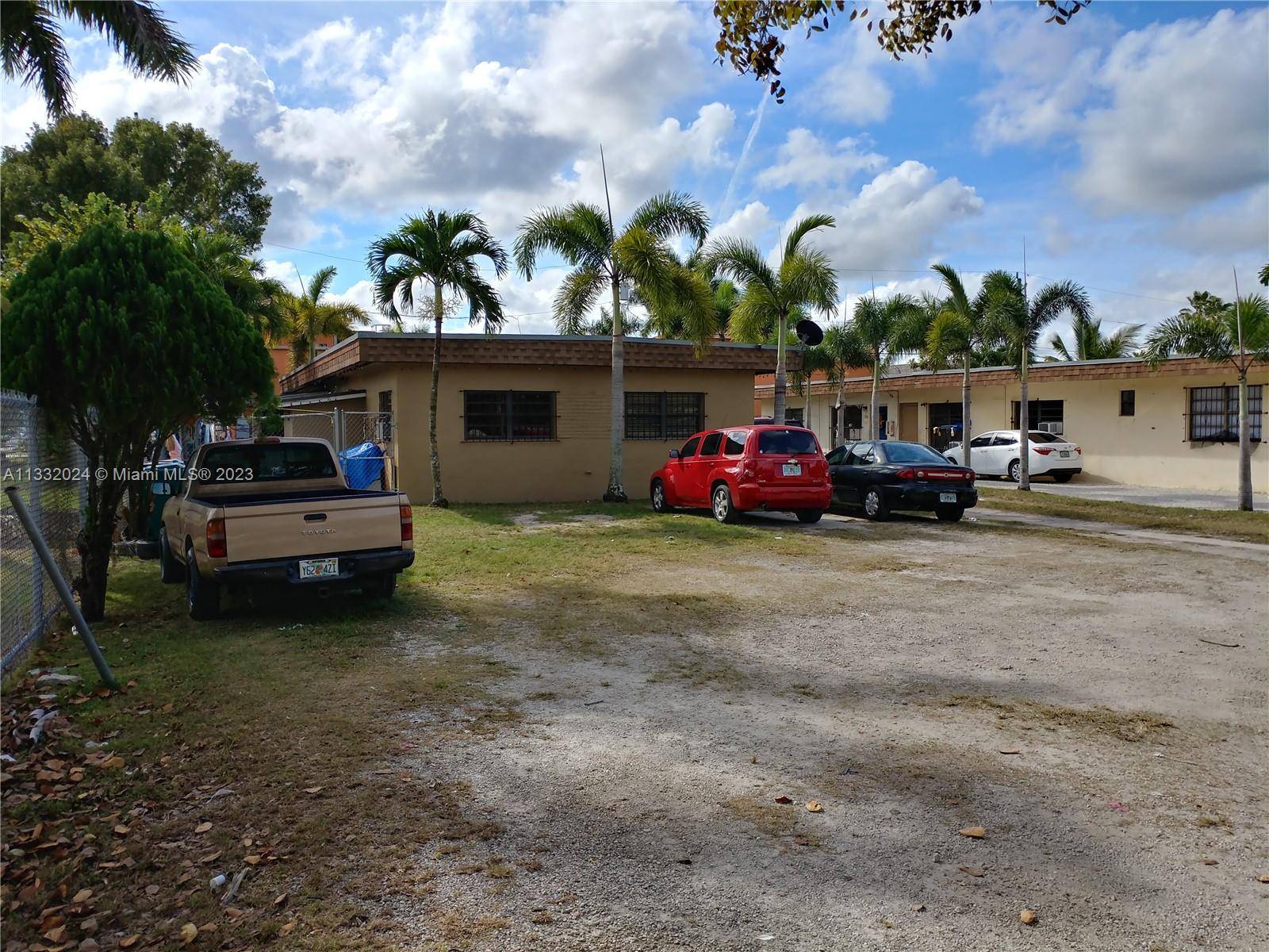 Florida City, FL 33034,633 NW 1st St