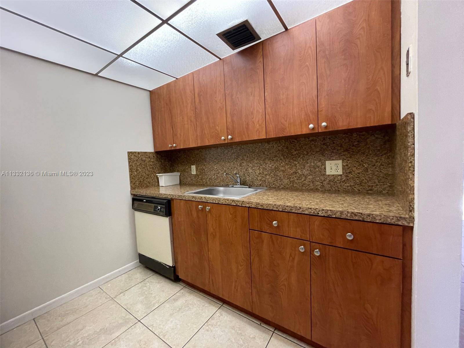 Pembroke Pines, FL 33027,13250 SW 4th Ct #109G