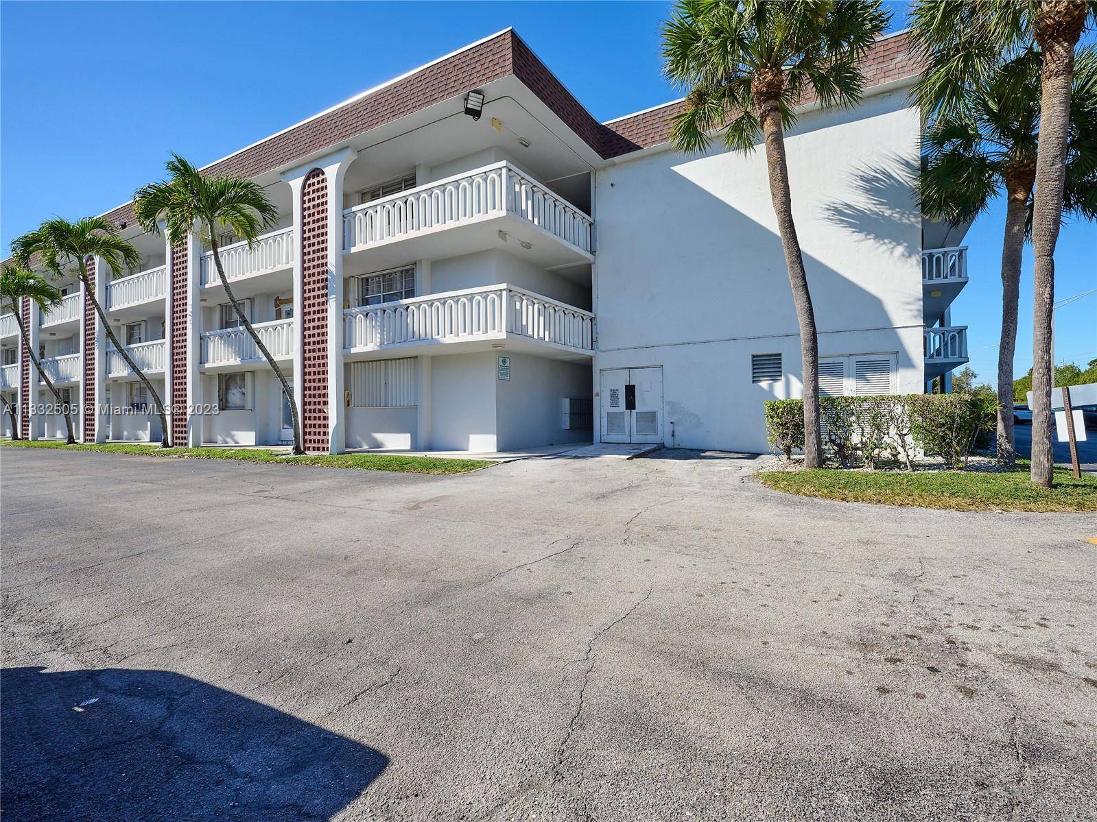 Deerfield Beach, FL 33441,400 SE 10th St #310