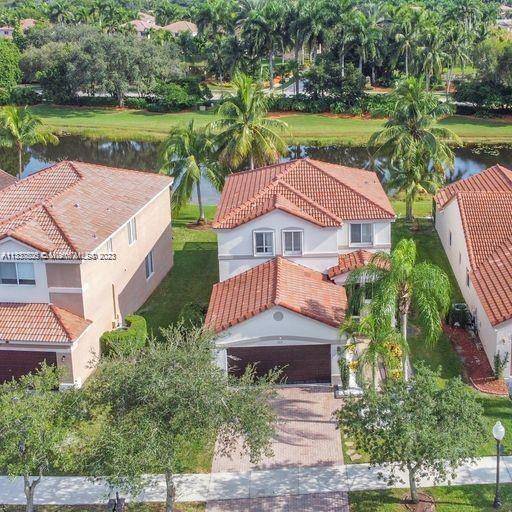 Weston, FL 33327,1317 Majesty Ter