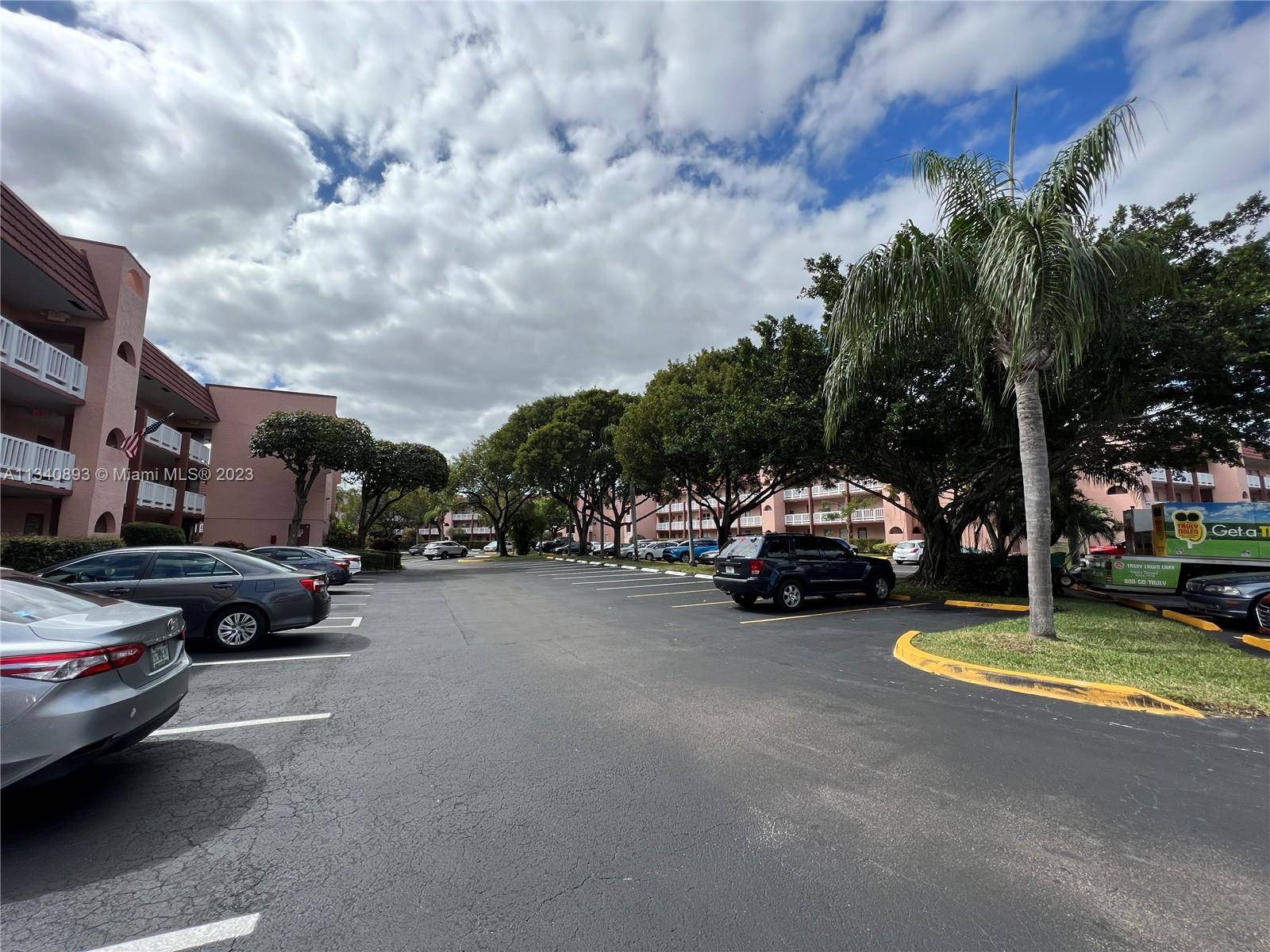 Sunrise, FL 33322,9440 Sunrise Lakes Blvd #301