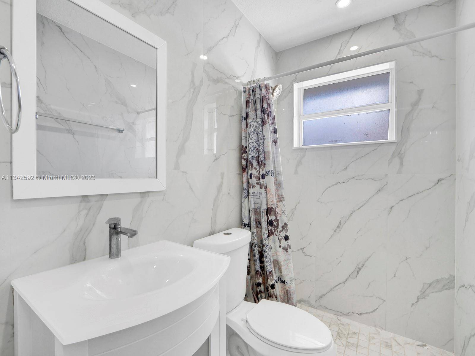 Florida City, FL 33034,725 NW 6th St