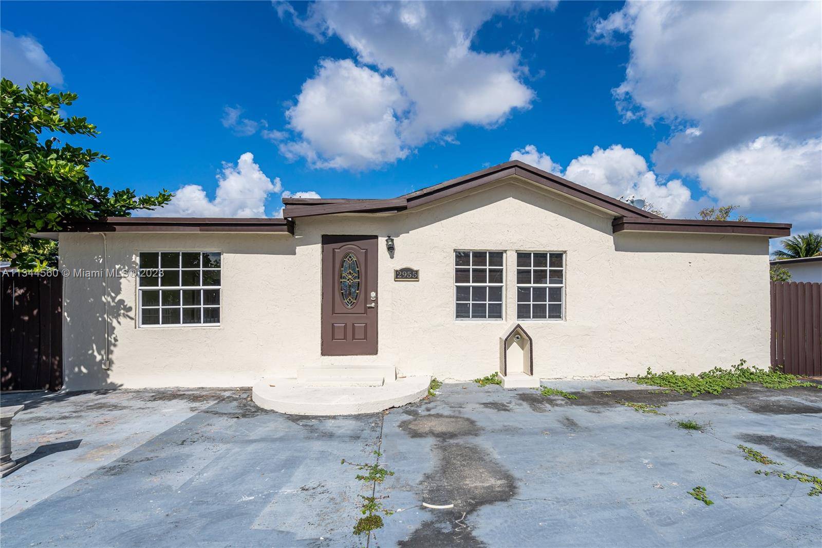 Miami, FL 33147,2955 NW 88th St