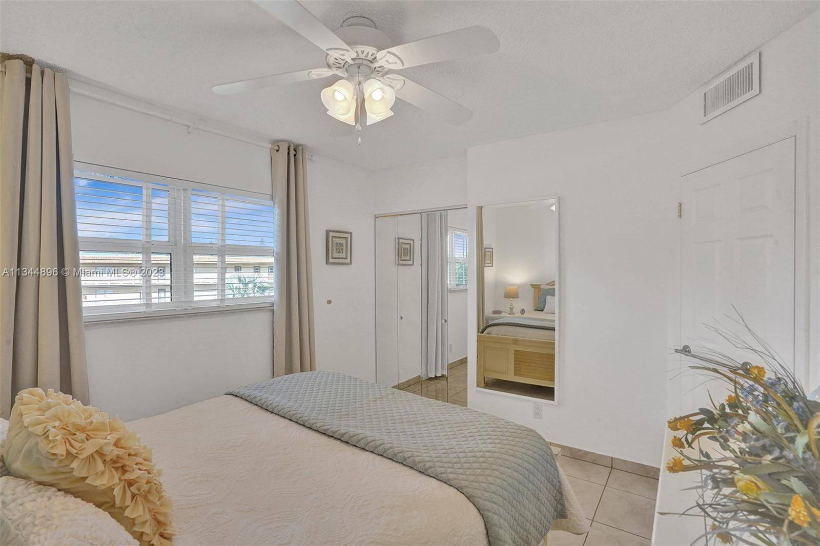 Lauderdale Lakes, FL 33319,4800 NW 35th St #605