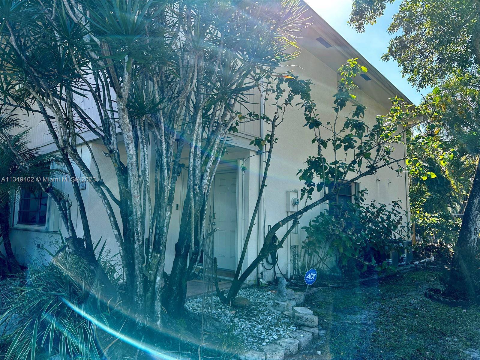Plantation, FL 33324,701 SW 88th Ter