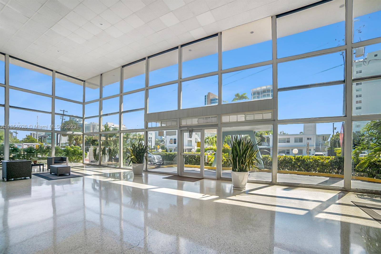 Miami Beach, FL 33141,6484 Indian Creek Dr #242