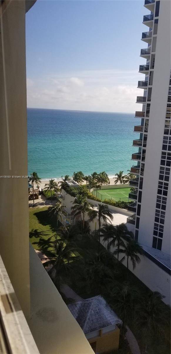 Sunny Isles Beach, FL 33160,19201 Collins Ave #933