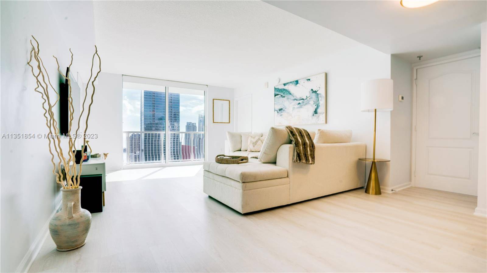 Miami, FL 33131,1200 Brickell Bay Dr #PH-4115