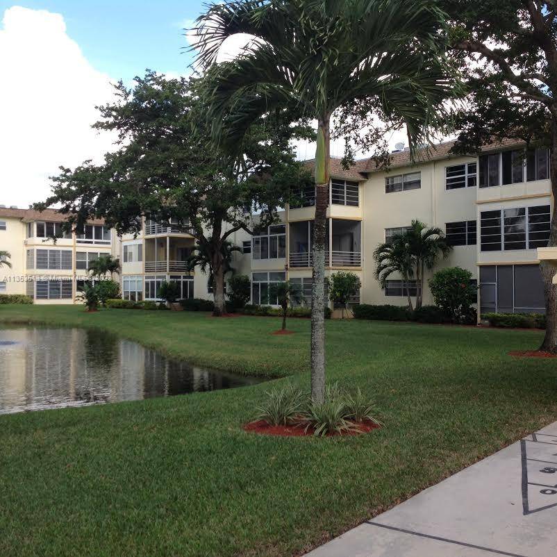 Lauderdale Lakes, FL 33313,5111 W Oakland Park Blvd #209