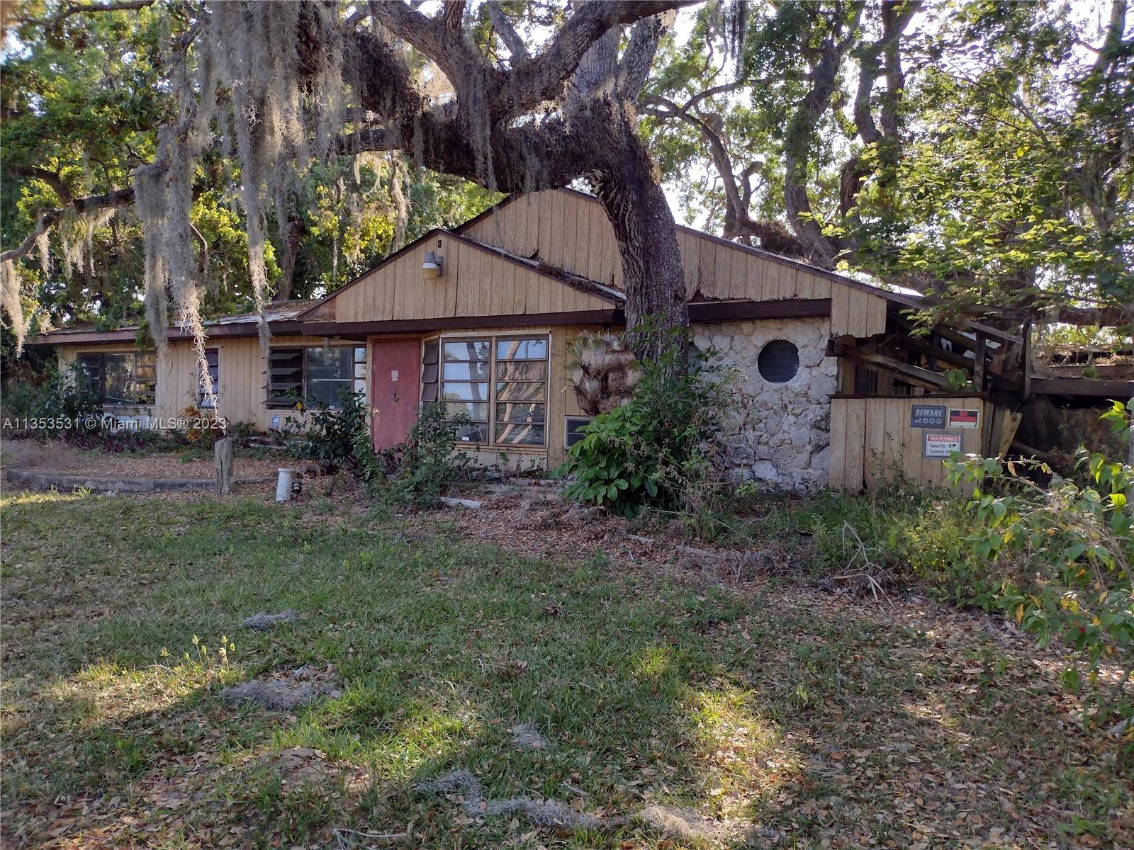 Fort Pierce, FL 34982,8903 S Indian River Drive