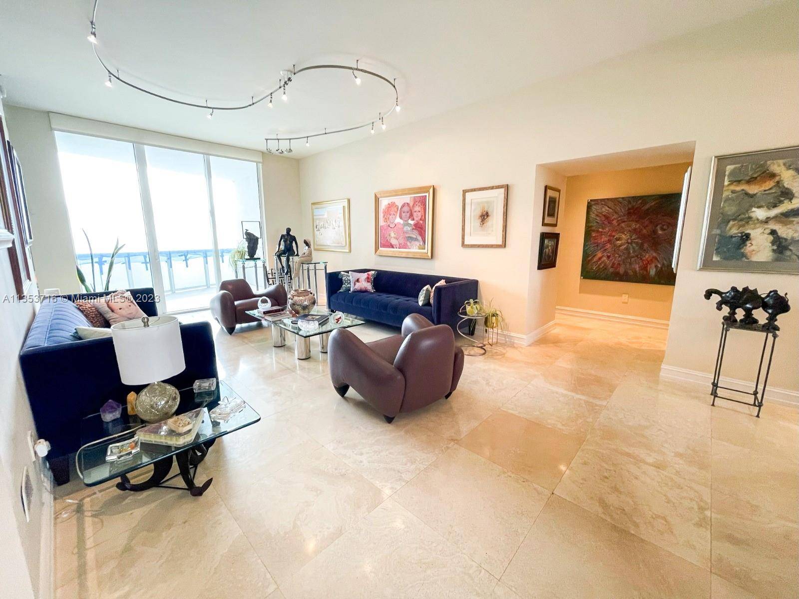 Sunny Isles Beach, FL 33160,16001 Collins Ave #1006