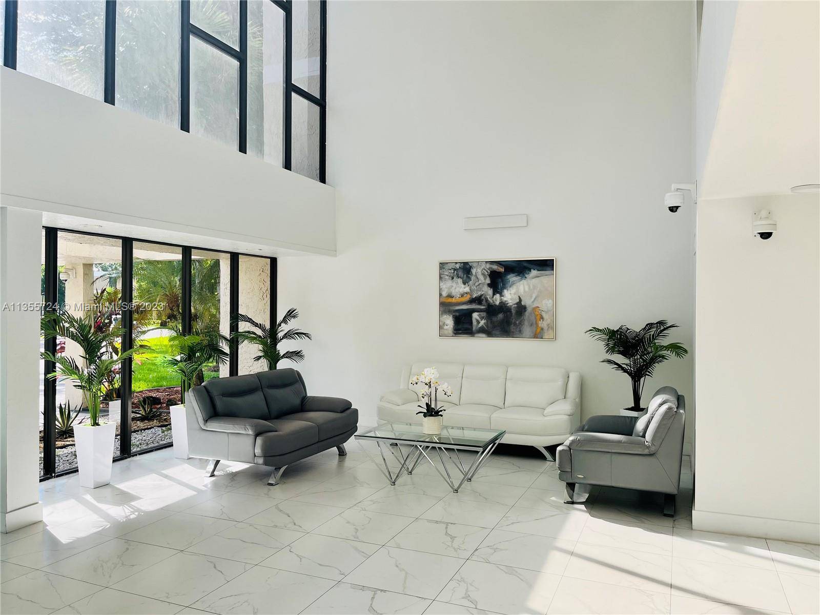 Weston, FL 33326,16500 Golf Club Rd #102