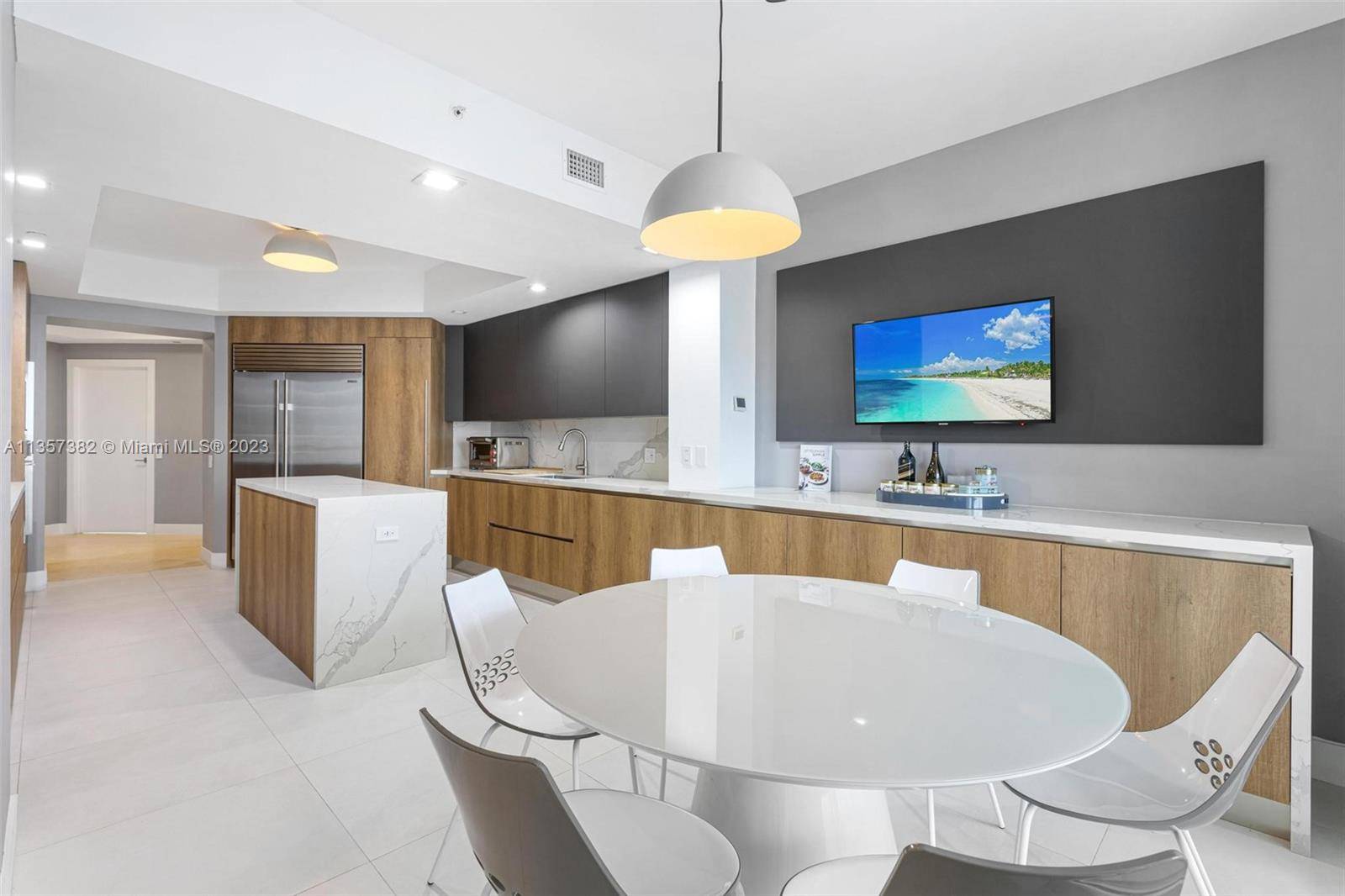 Aventura, FL 33180,21200 Point Pl #2504