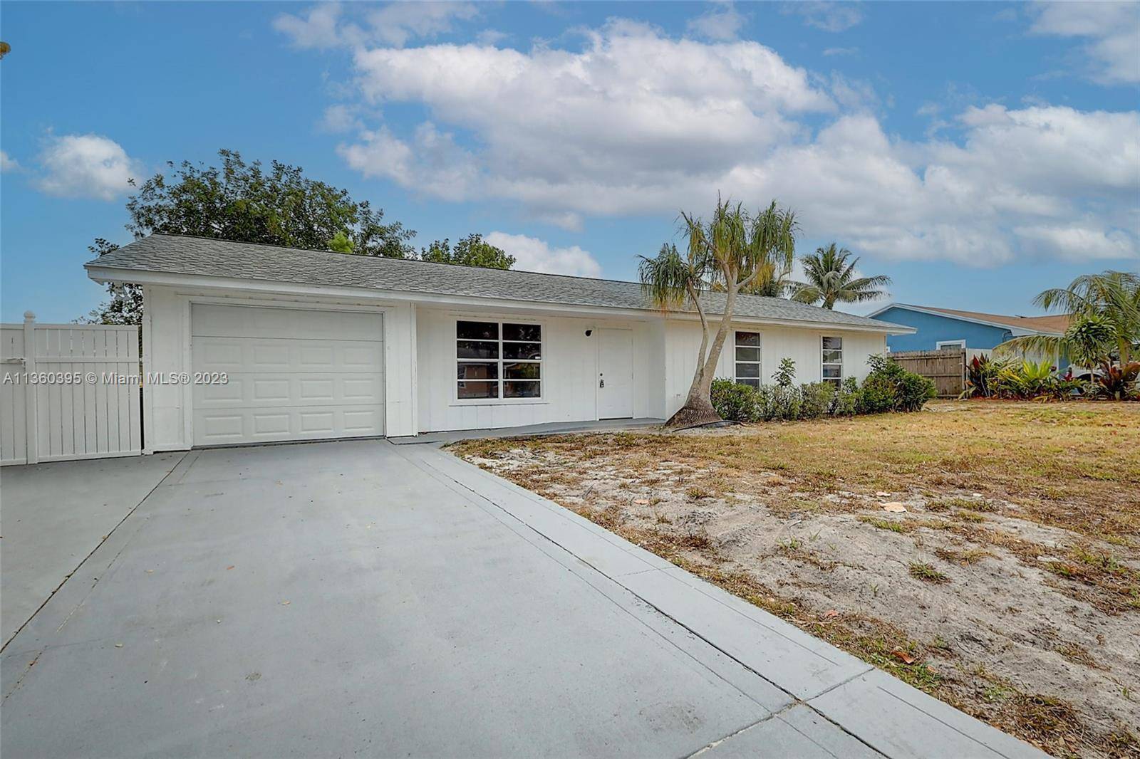 Stuart, FL 34997,5407 SE 51st Dr