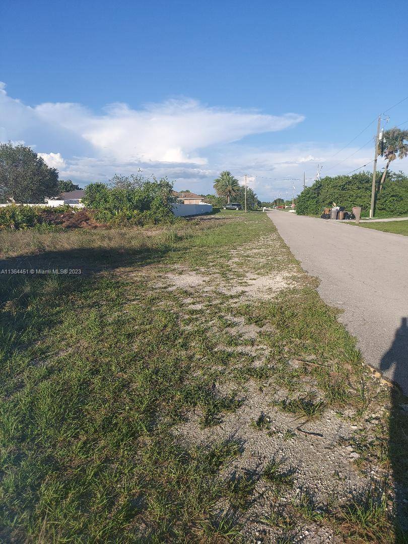 Lehigh Acres, FL 33976,2710 10 St