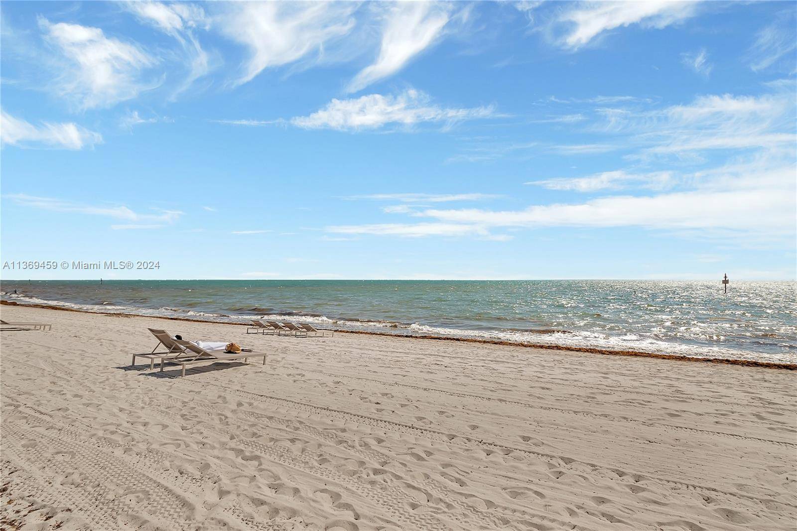 Key Biscayne, FL 33149,360 Ocean Dr #205S