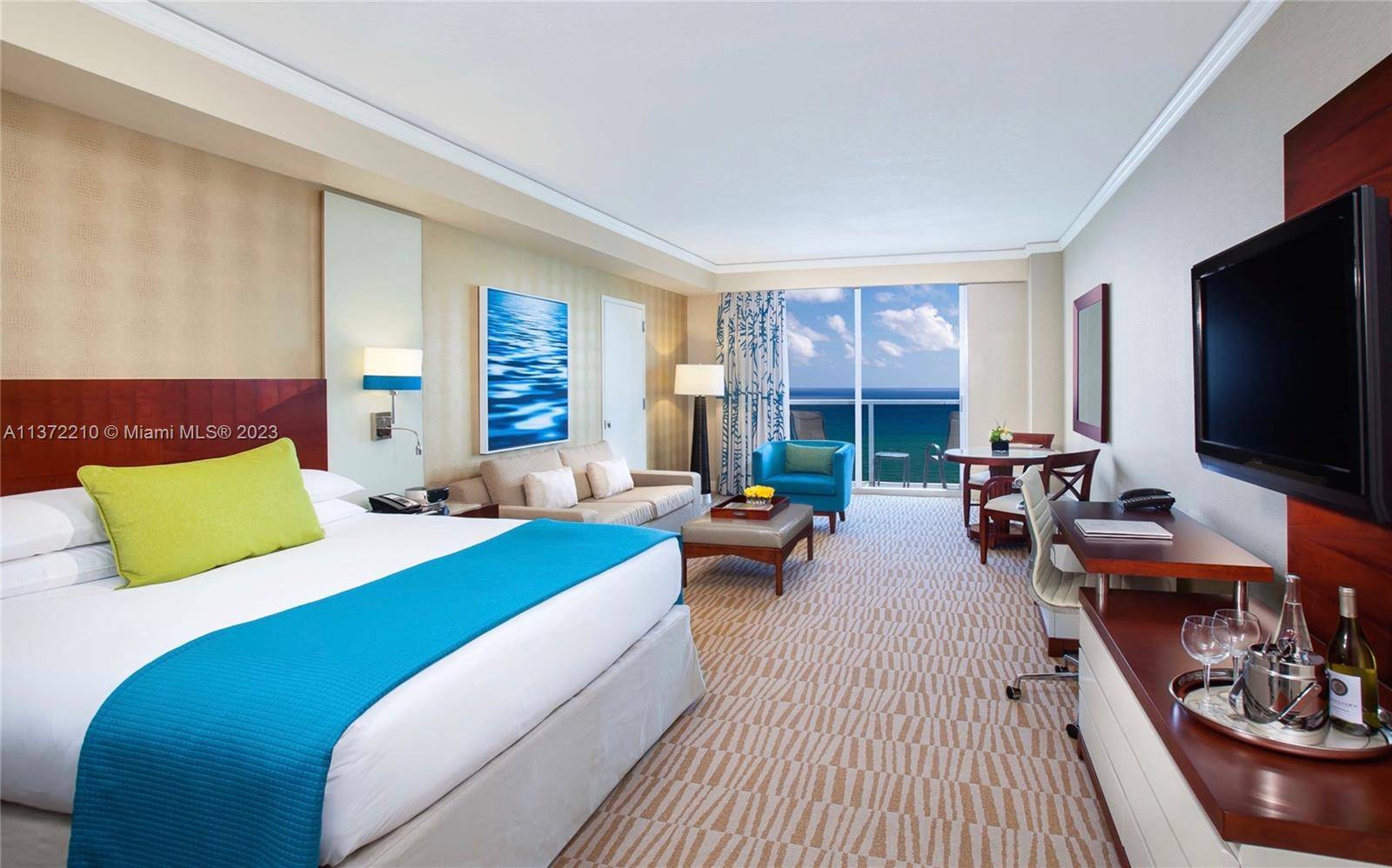 Sunny Isles Beach, FL 33160,18001 Collins #1402