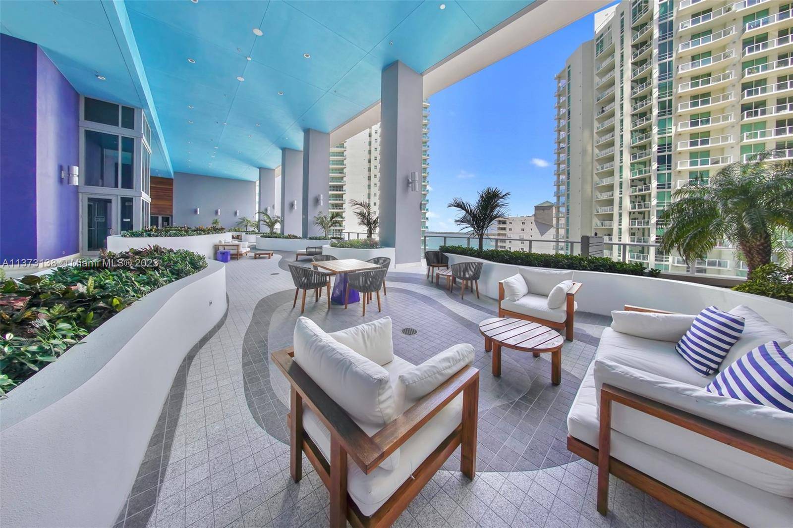 Miami, FL 33131,1300 Brickell Bay Dr #2104