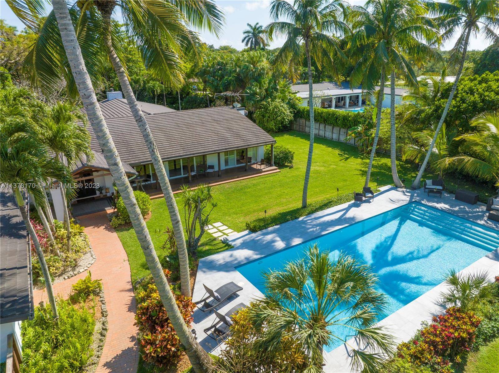 Pinecrest, FL 33156,7430 SW 131st St