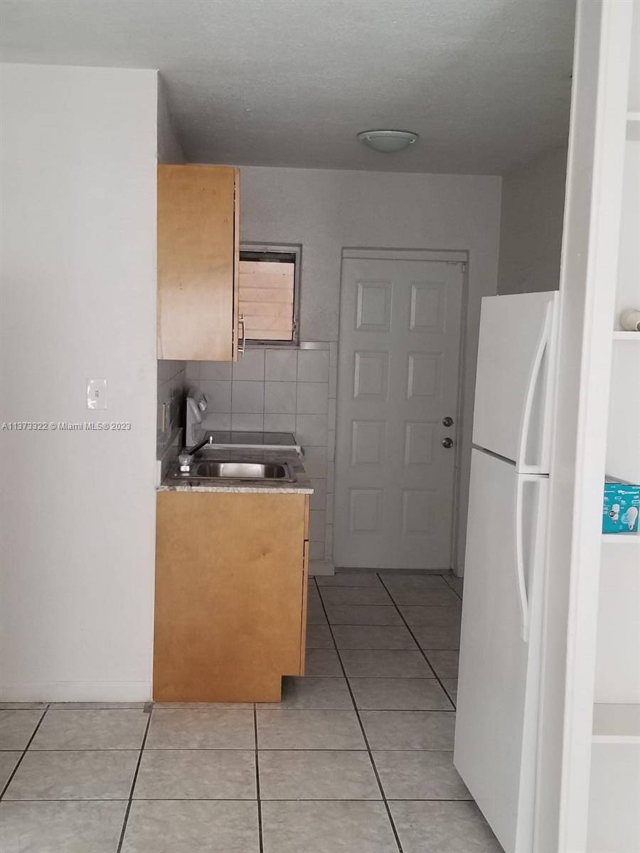 Hollywood, FL 33024,400 N 60th Way