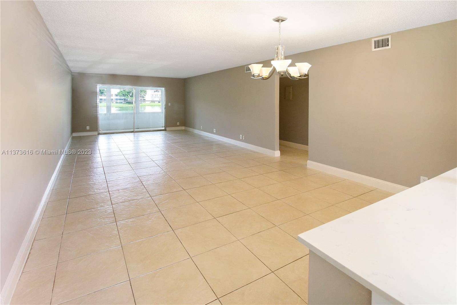Coconut Creek, FL 33066,2304 Lucaya Ln #F1