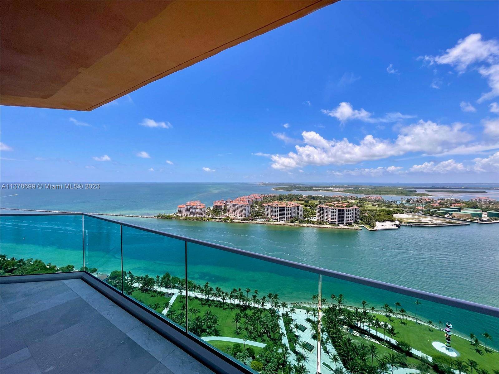 Miami Beach, FL 33139,300 S Pointe Dr #3403