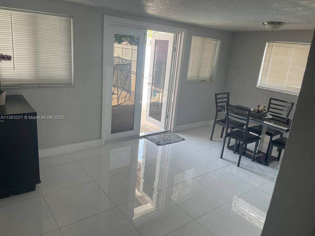 Hialeah, FL 33012,366 W 34th St