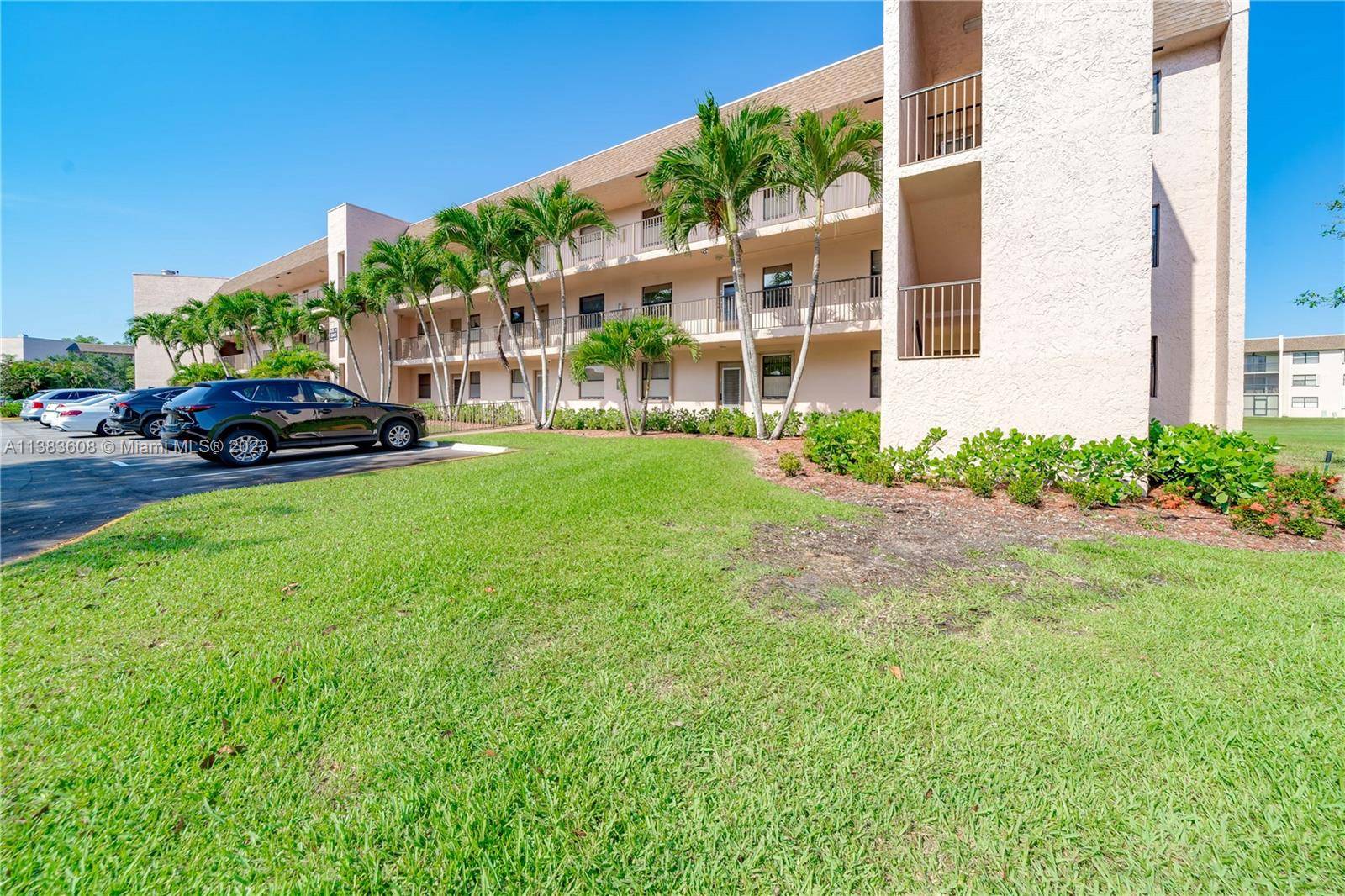 Sunrise, FL 33322,10402 Sunrise Lakes Blvd #112