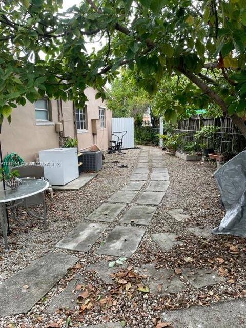 Hialeah, FL 33010,461 SE 8th Ave
