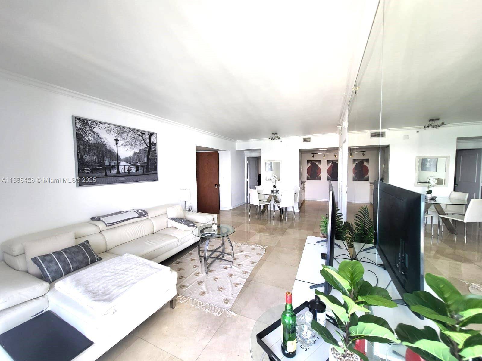 Miami Beach, FL 33141,6365 Collins Ave #1711