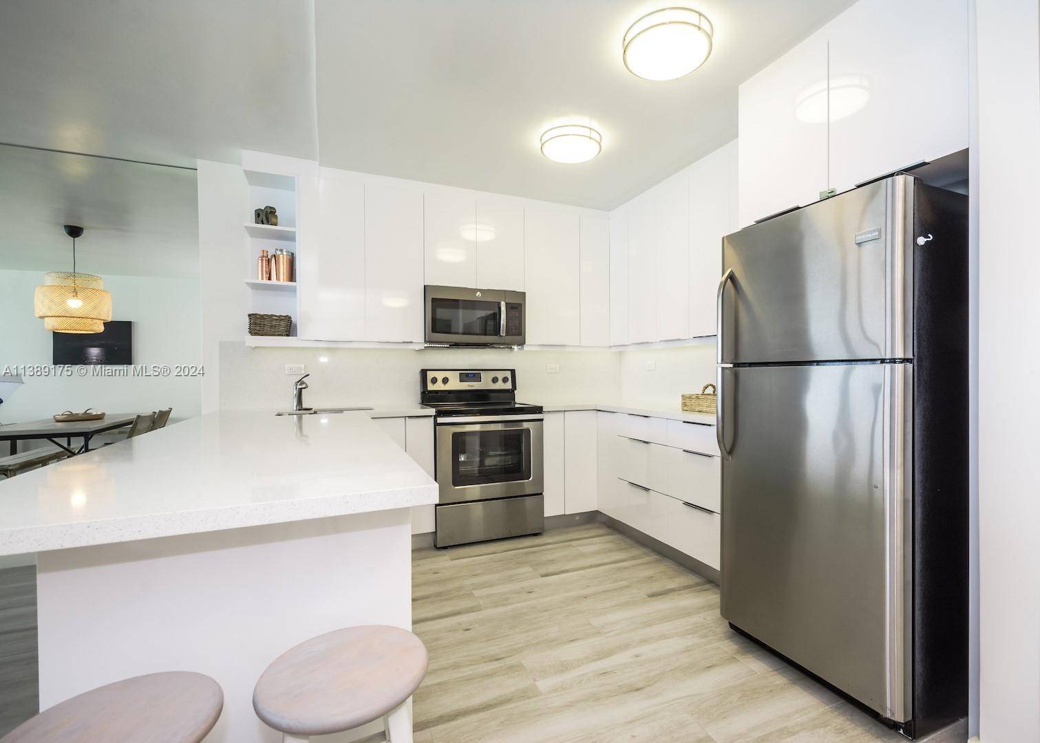 Miami Beach, FL 33140,5601 Collins Ave #1204