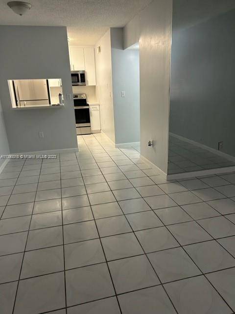 Miami, FL 33183,7151 SW 129th Ave #2