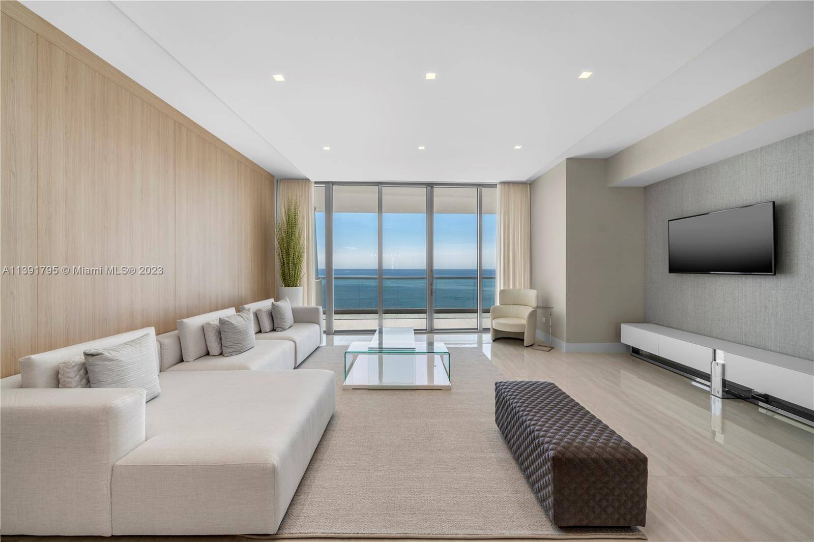 Sunny Isles Beach, FL 33160,18501 Collins Ave #2503