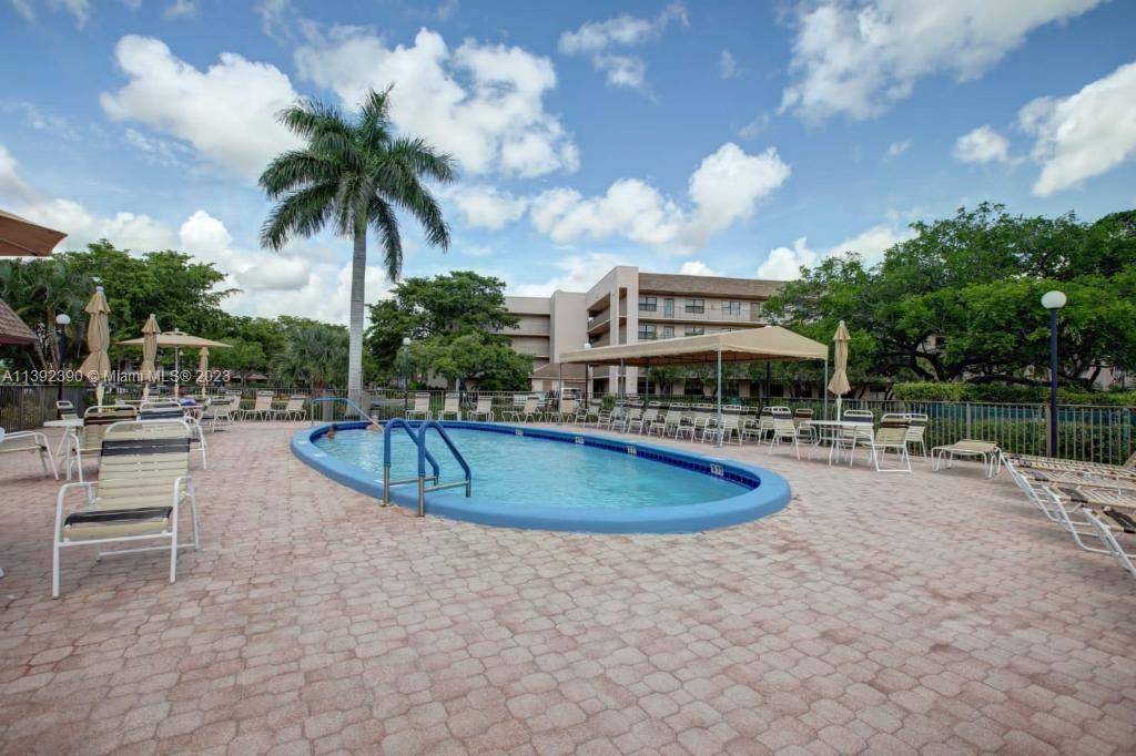 Sunrise, FL 33322,2524 NW 104th Ave #403