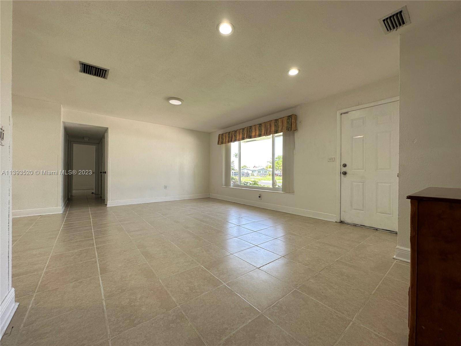 Miami Gardens, FL 33169,19615 NW 12th Ct
