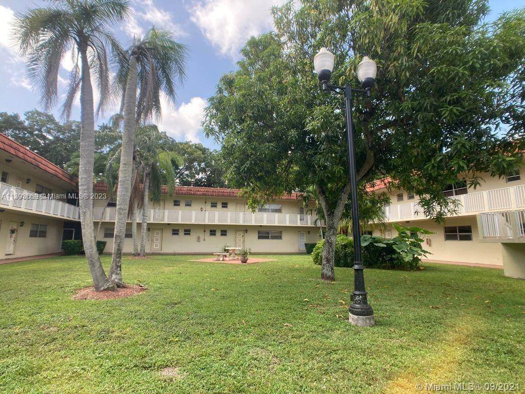 Pembroke Pines, FL 33027,14901 SW 4th St #9A