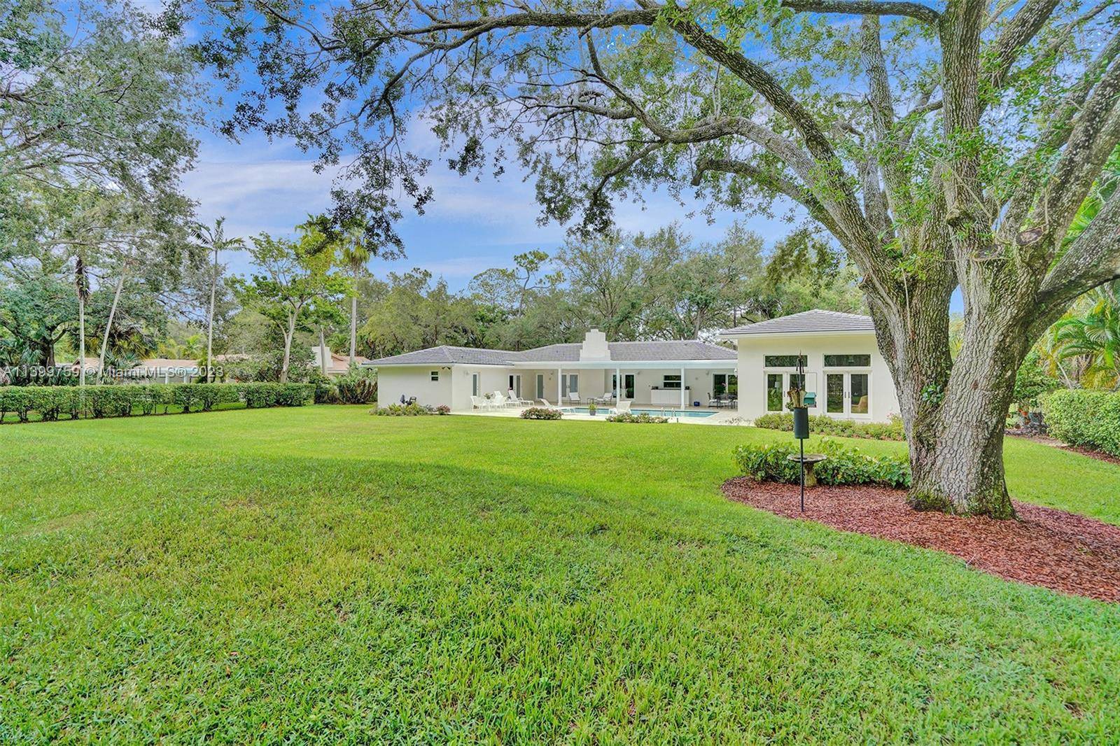 Miami, FL 33176,9521 SW 97th St