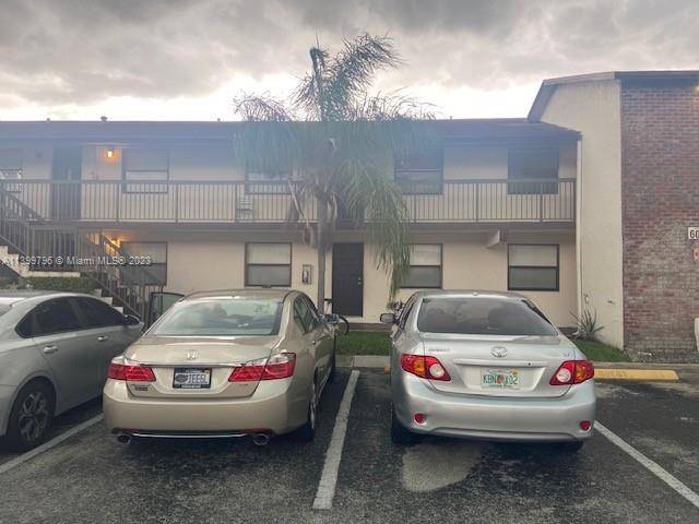 Tamarac, FL 33319,6040 Shakerwood Cir #D202