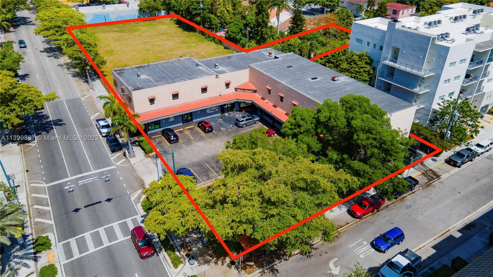 Miami, FL 33130,901/922/939/955/965 & 922 SW 8th St