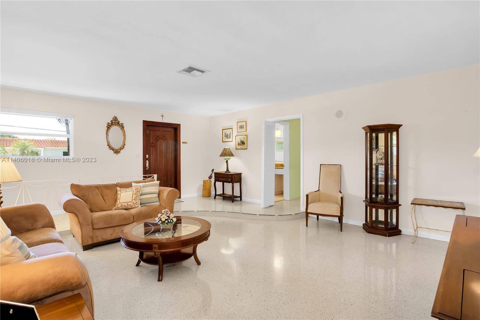 South Miami, FL 33155,5260 SW 64th Ct