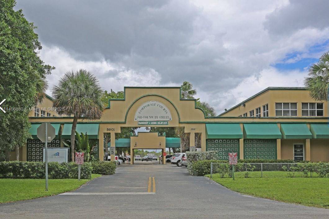 Miami Lakes, FL 33014,5881 NW 151st St #various