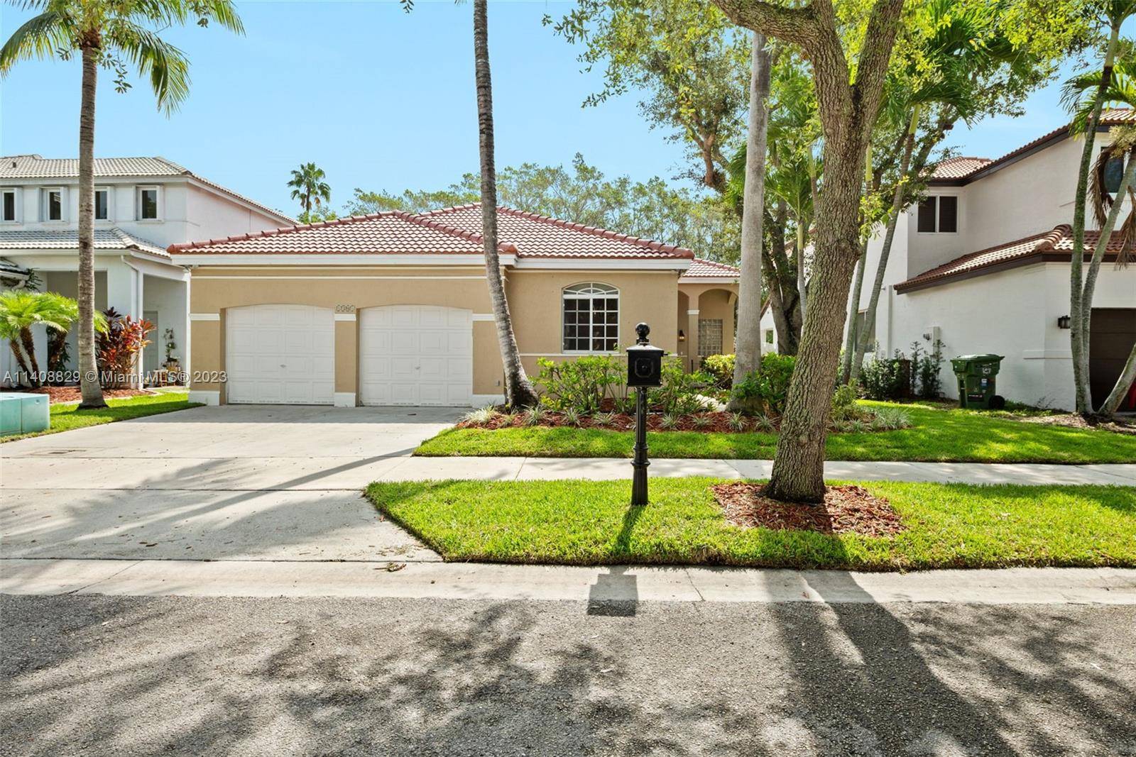 Weston, FL 33326,1301 Camellia Cir