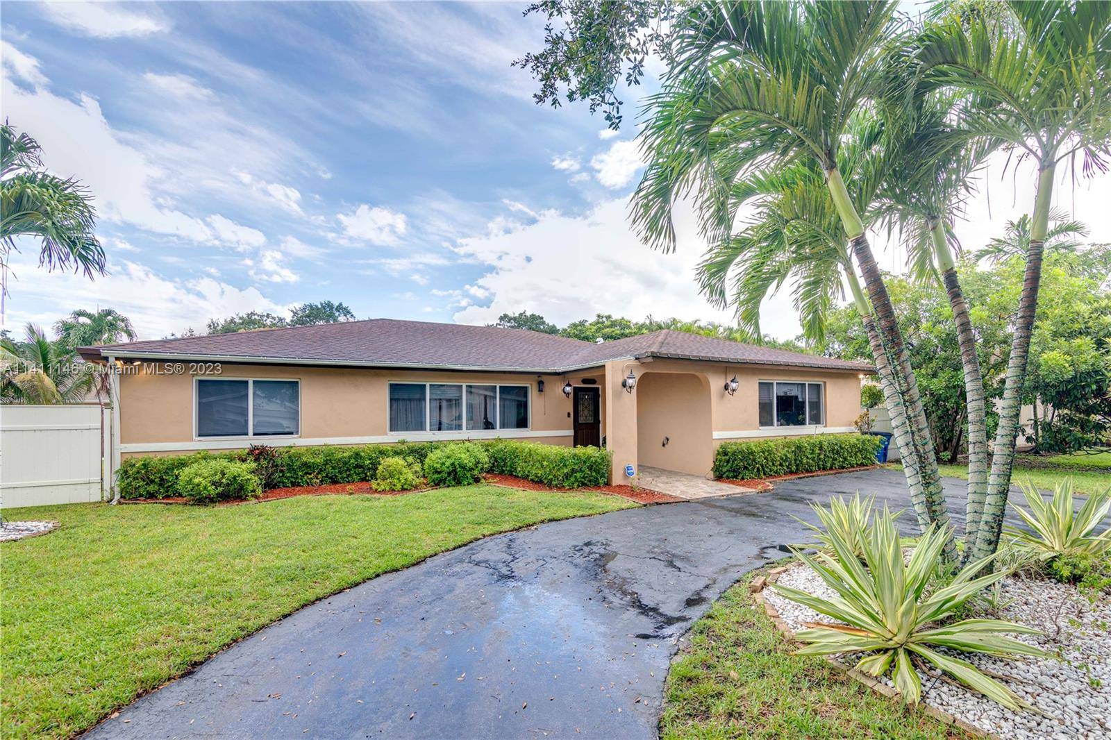 Cooper City, FL 33330,5727 SW 117th Ave