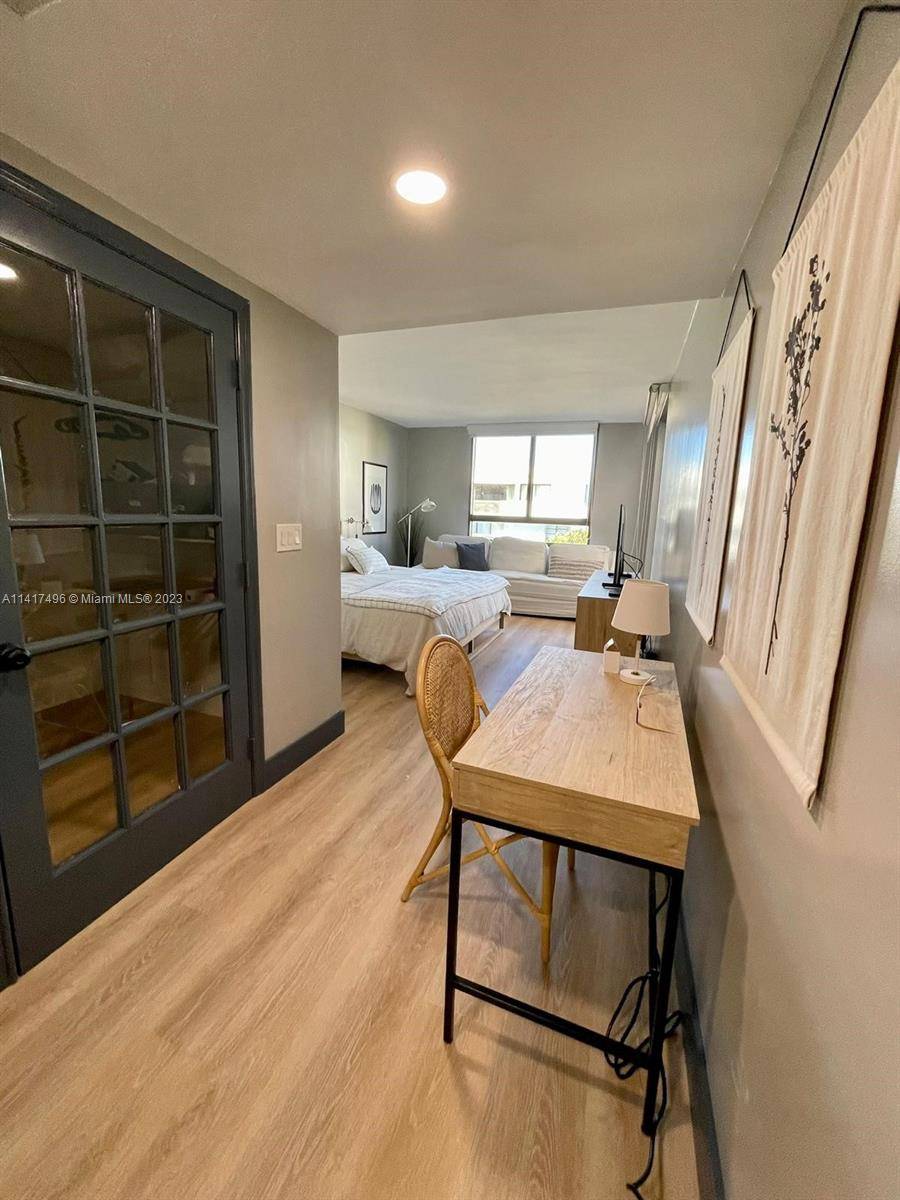 Key Biscayne, FL 33149,141 Crandon Blvd #433