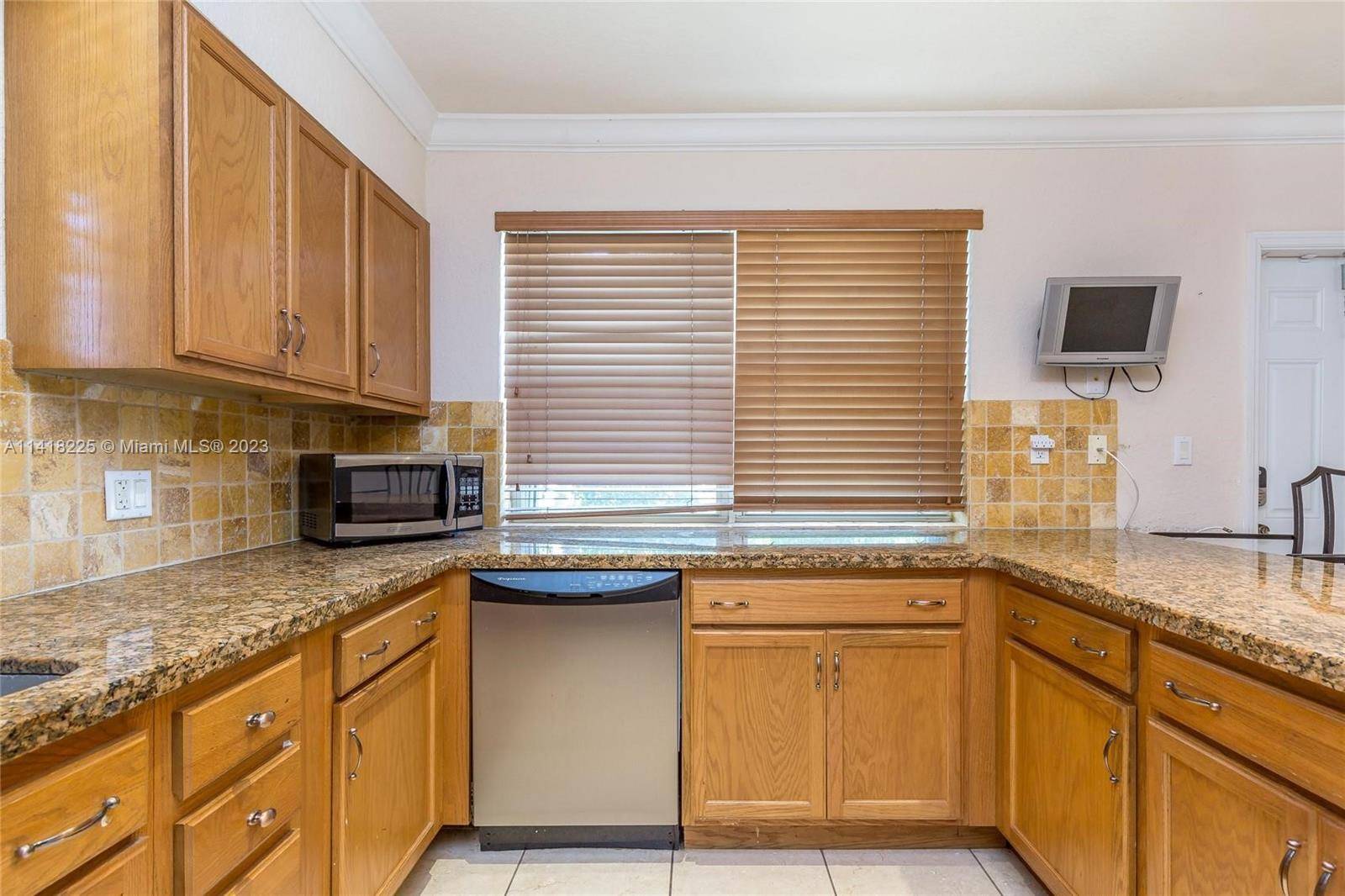 North Bay Village, FL 33141,1701 N Treasure Dr #7